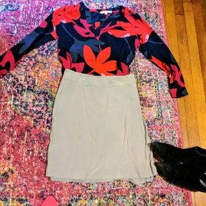 Preloved gray Ann Taylor Skirt